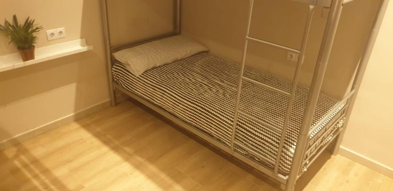 Traveller Host Hostel - Madrid — Fotos 1